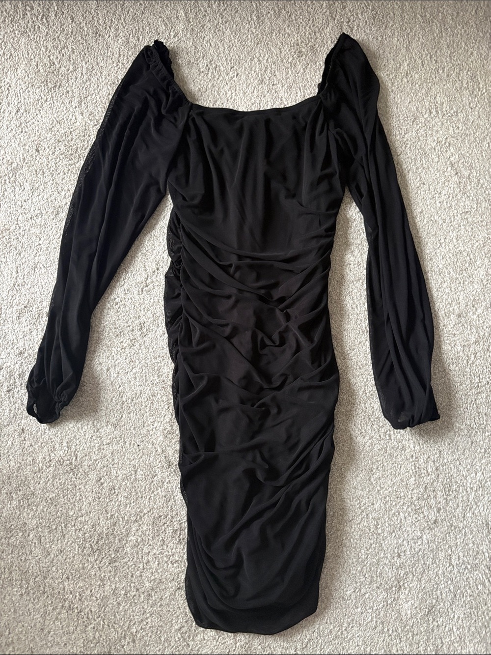 Amazon Black Long-Sleeve Ruched Bodycon Dress